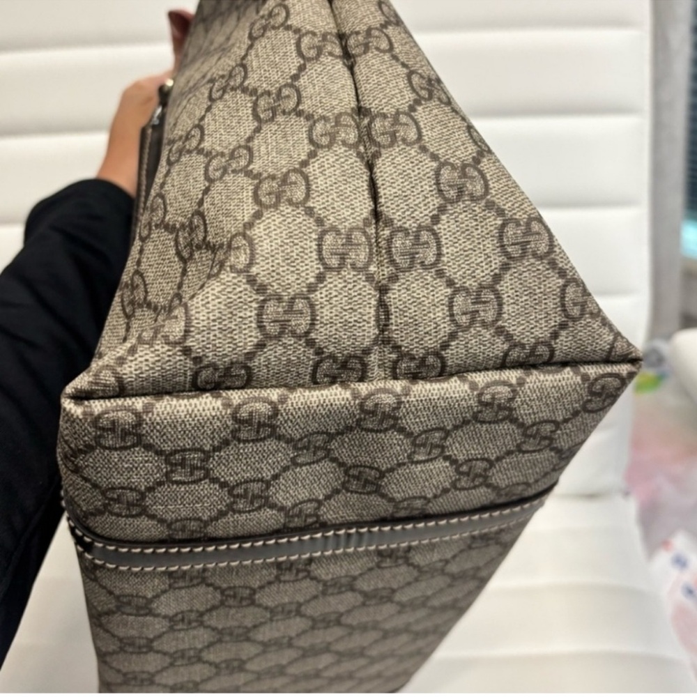 Gucci monogram large Tote - Picture 5 of 13